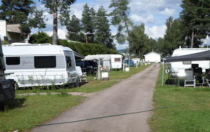Camping Les Pinasses