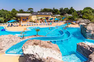 Yelloh! Village Les Pins - Wasserpark auf dem Campingplatz