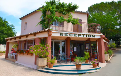 Camping Les Pins (Les Salles-sur-Verdon)
