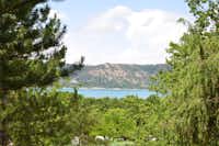 Camping Les Pins  - Blick vom Campingplatzauf den See Lac de Sainte-Croix