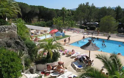 Camping Les Pins Parasols