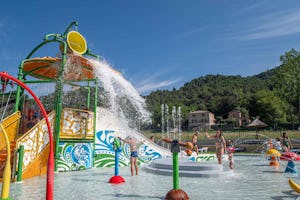 Camping Les Plans - Wasserspielplatz für Kinder auf dem Campingplatz