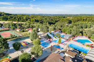 Camping Sandaya Les Péneyrals - Campingplatz aus der Vogelperspektive