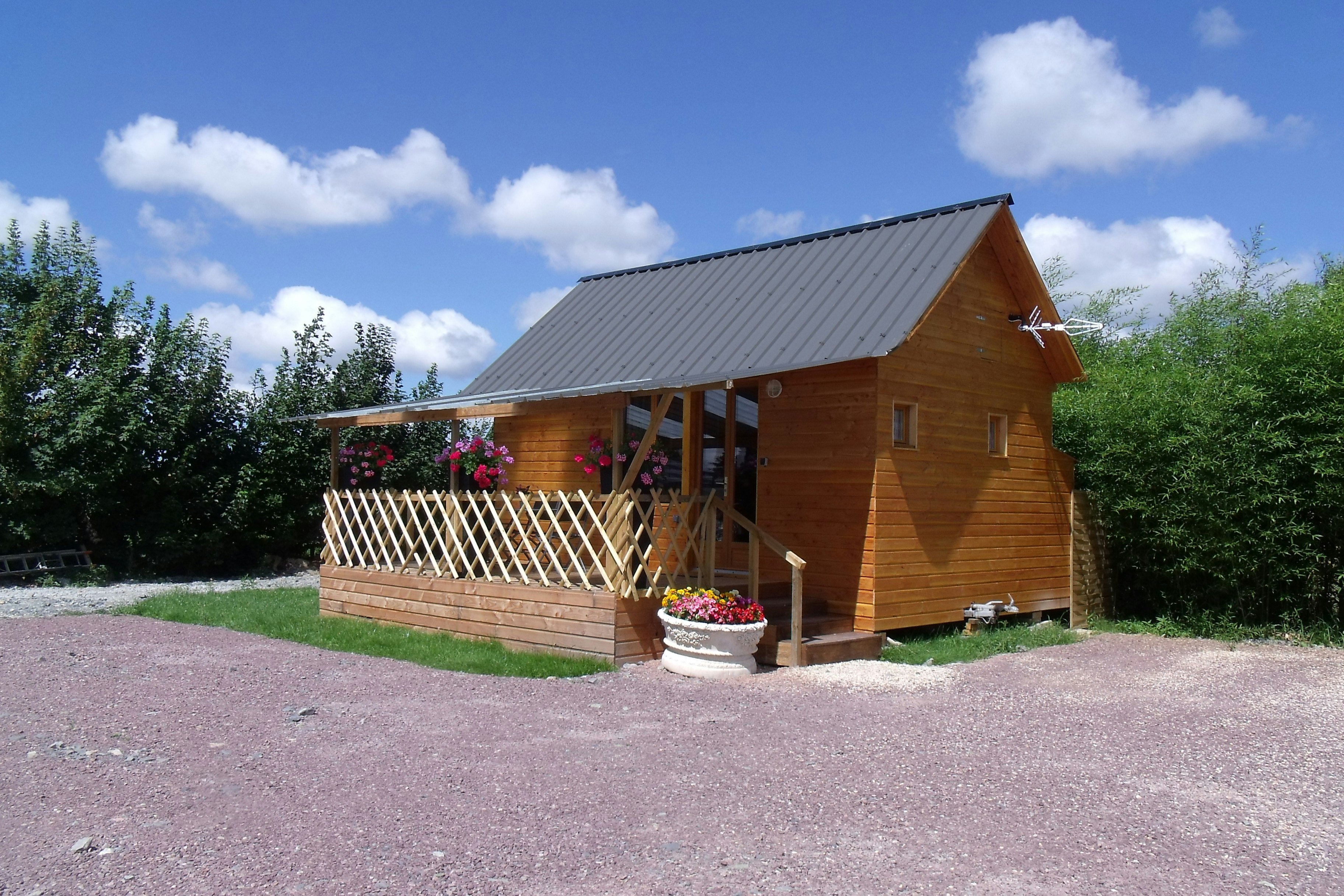 Camping Les Pommiers Pays d'Auge - Außenansicht Mobilheim
