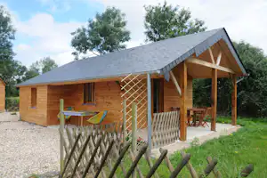 Camping Les Pommiers Pays d'Auge - Außenansicht Mobilheim
