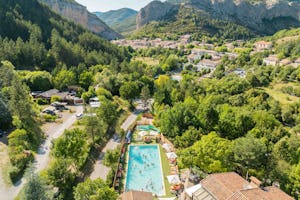 Camping Les Princes d´Orange - Campingplatz aus der Vogelperspektive