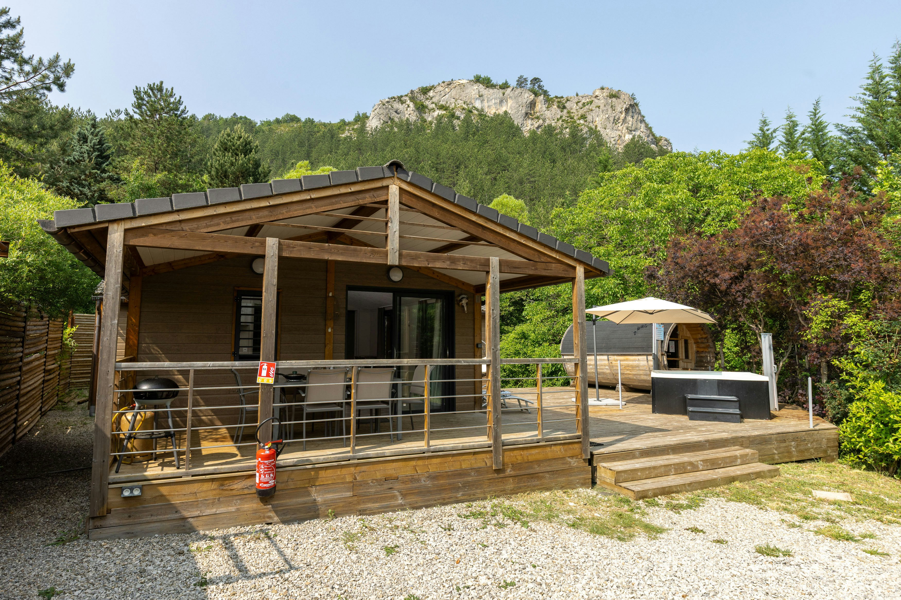Camping Les Princes d´Orange  - Mobilheim auf dem Campingplatz