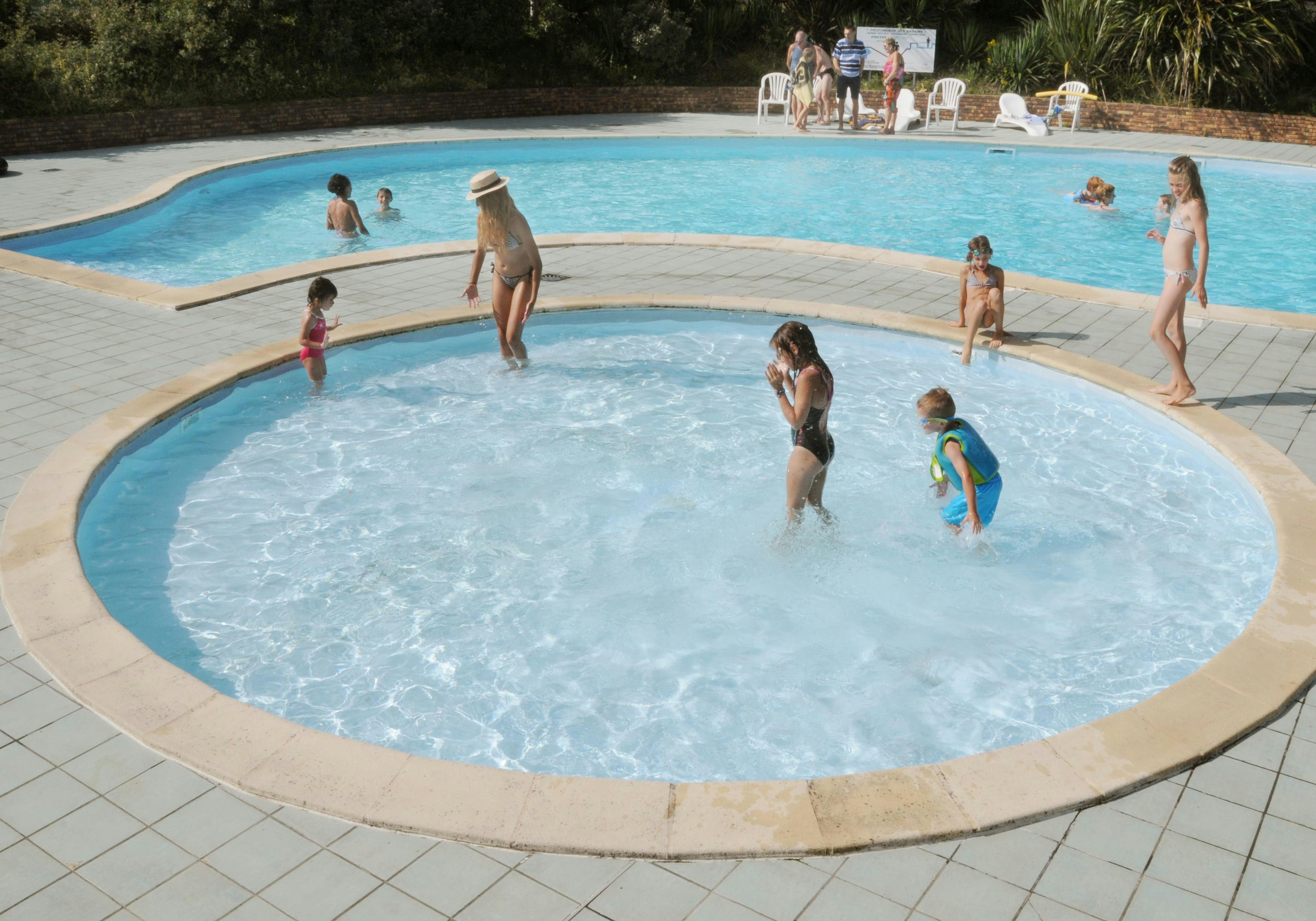 Camping Les Prés Verts Aux 4 Sardines