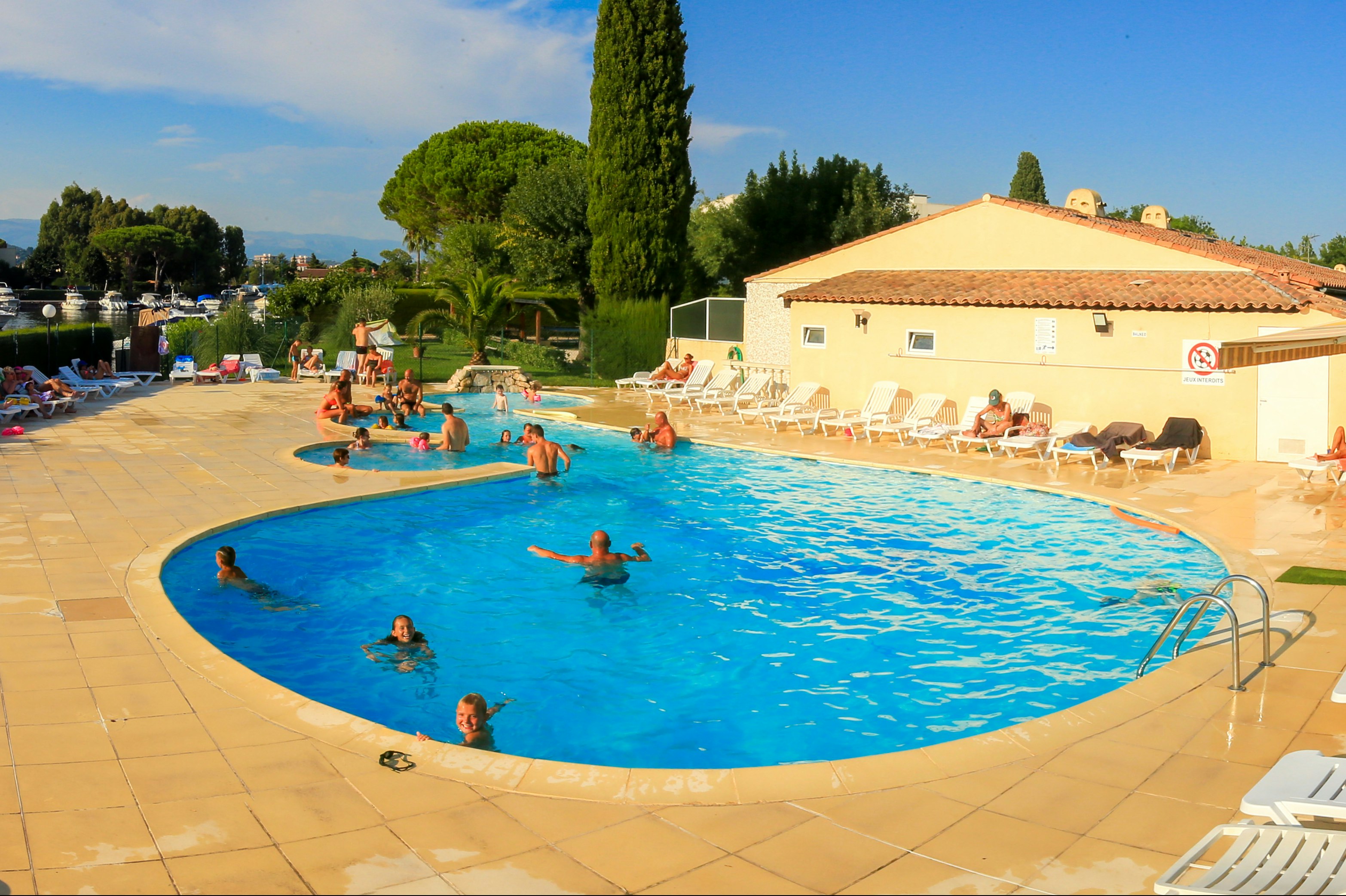 Camping Les Pruniers