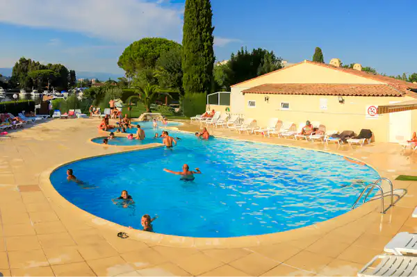 Camping Les Pruniers
