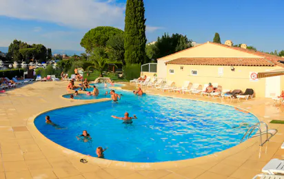 Camping Les Pruniers