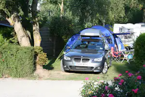 Camping Les Puits Tournants - Standplätze auf dem Campingplatz