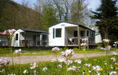 Flower Camping Les Reflets du Val d'Argent