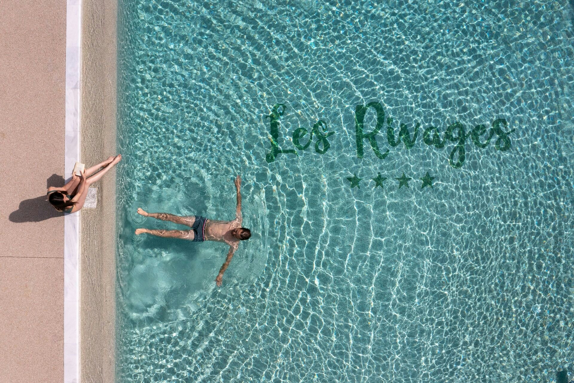 Camping Les Rivages - Poolbereich auf dem Campingplatz