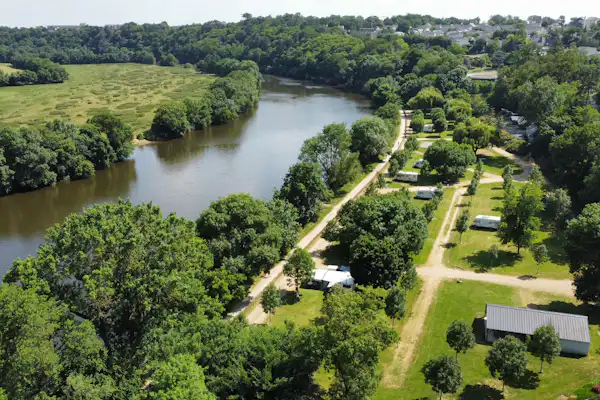 Camping Les Rives De Mayenne