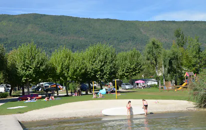 Camping Les Rives du Lac (Sévrier)