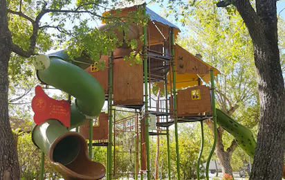 Camping Les Rives du Lac (Veynes)