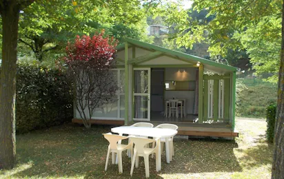 Camping Les Roches (Le Crestet)