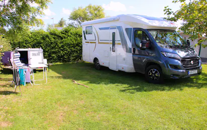 Camping Les Roches (Caroual)