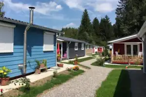 Camping Les Sapins - Mobilheime auf dem Campingplatz