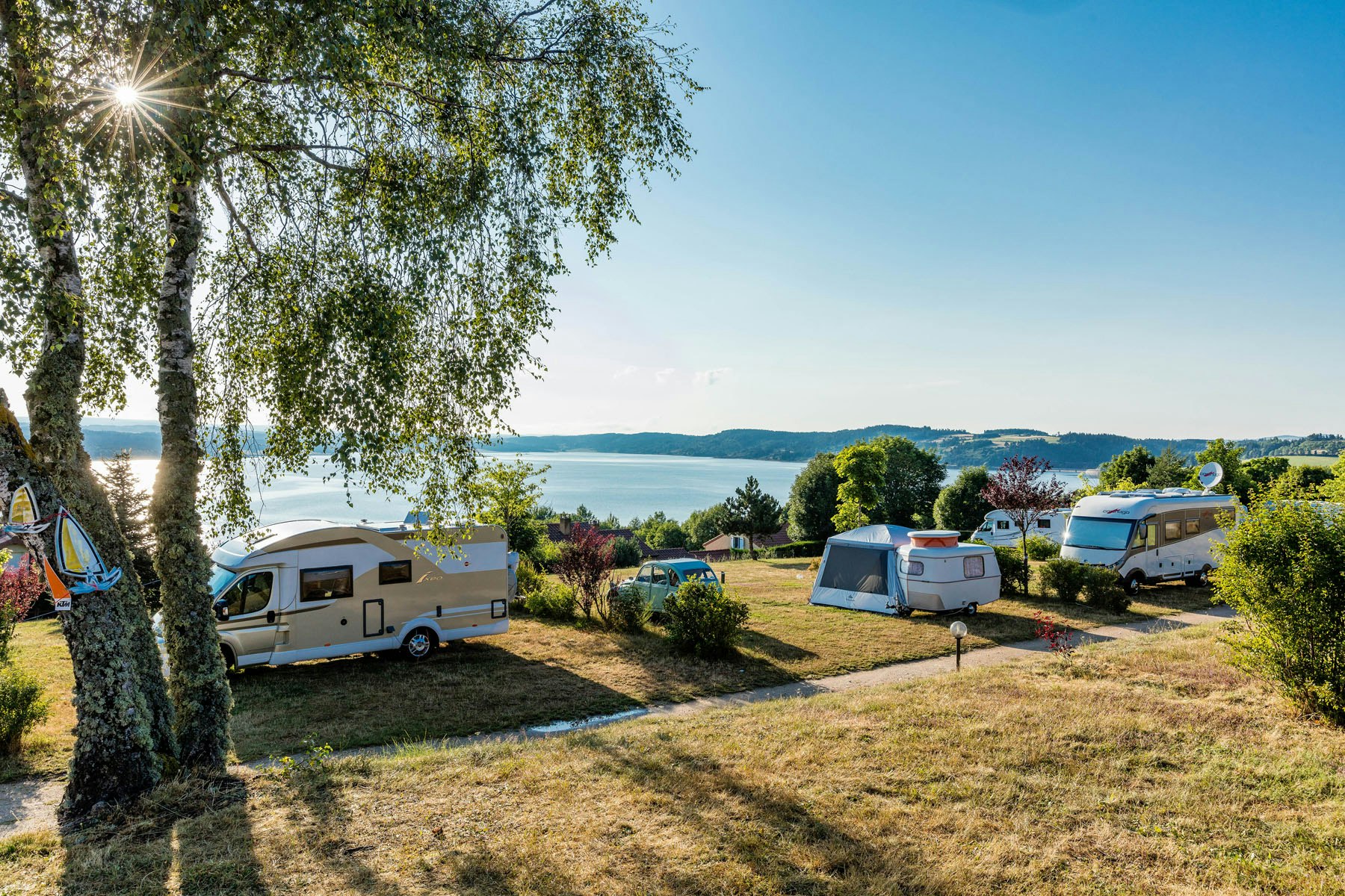 Camping Les Terrasses du Lac de Naussac