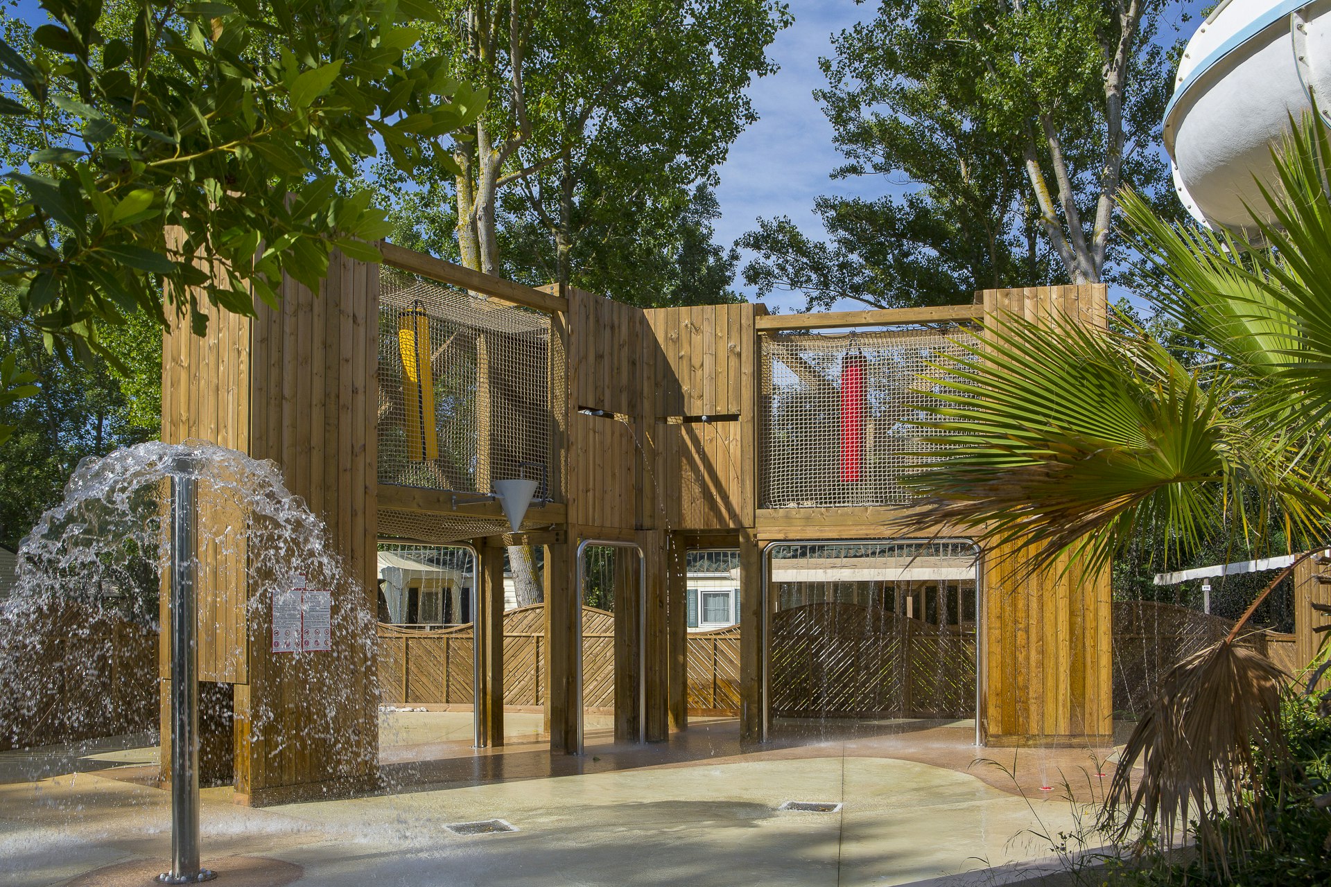 Camping Sandaya Les Vagues - Wasserspielplatz auf dem Campingplatz