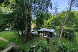 Camping L’Etruyère - Stellplätze im Grünen