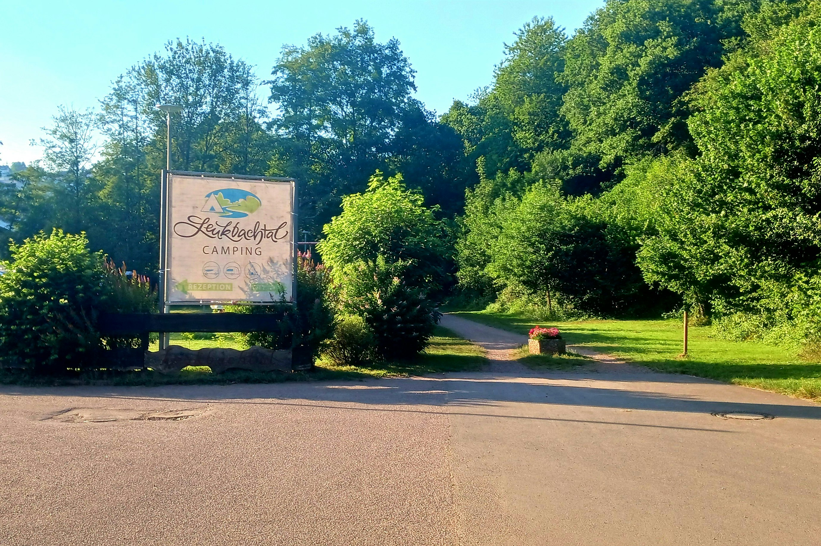 Camping Leukbachtal - Eingang des Campingplatzes