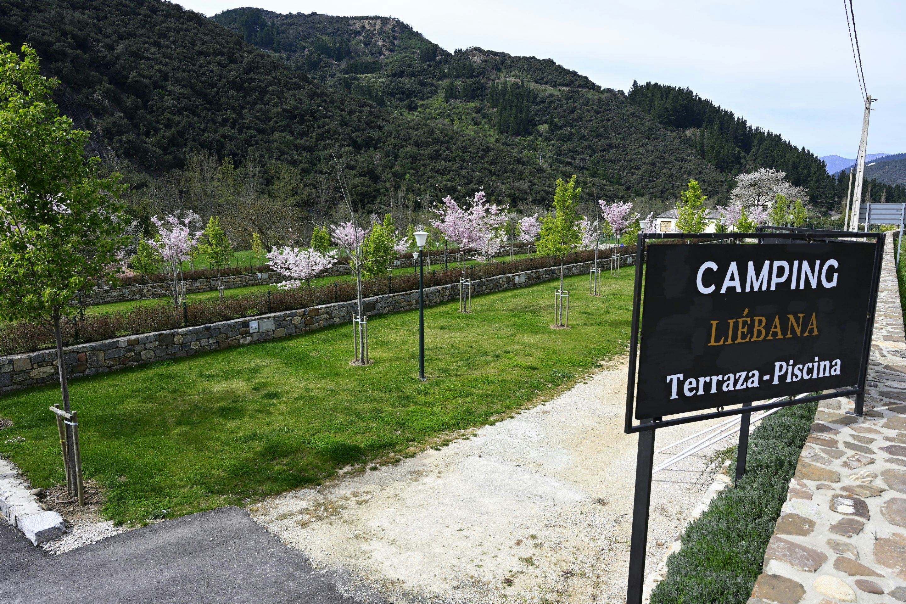 Camping Liébana - Eingang des Campingplatzes