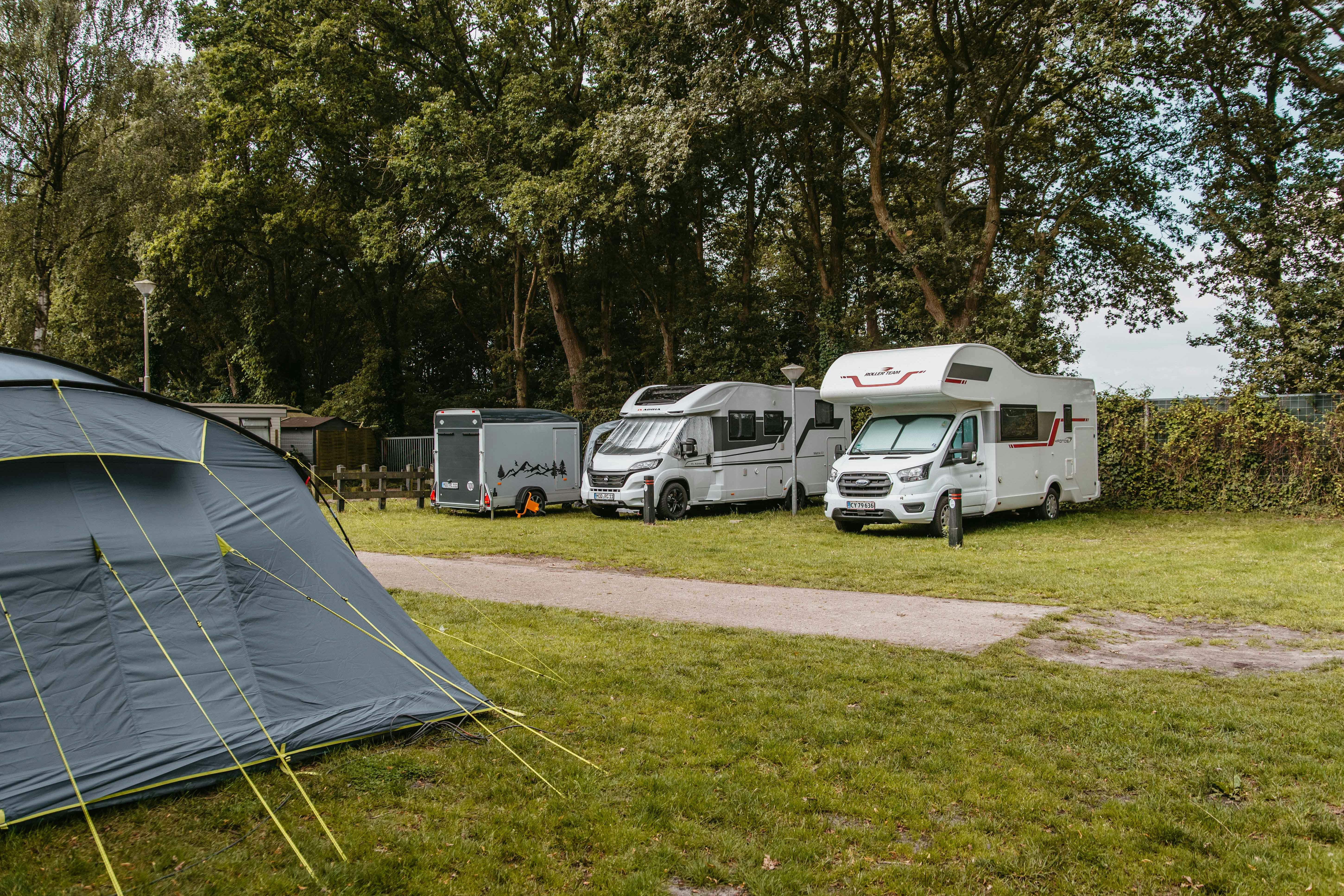 Camping Liesbos - Zelt- und Standplätze auf der Wiese