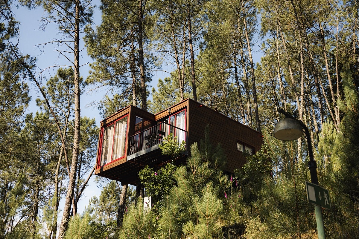 Lima Escape Camping & Glamping  Camping Lima Escape  - Mobilheim mit Terrasse auf dem Campingplatz