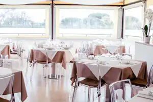 Camping Lino - Innenansicht des Restaurants
