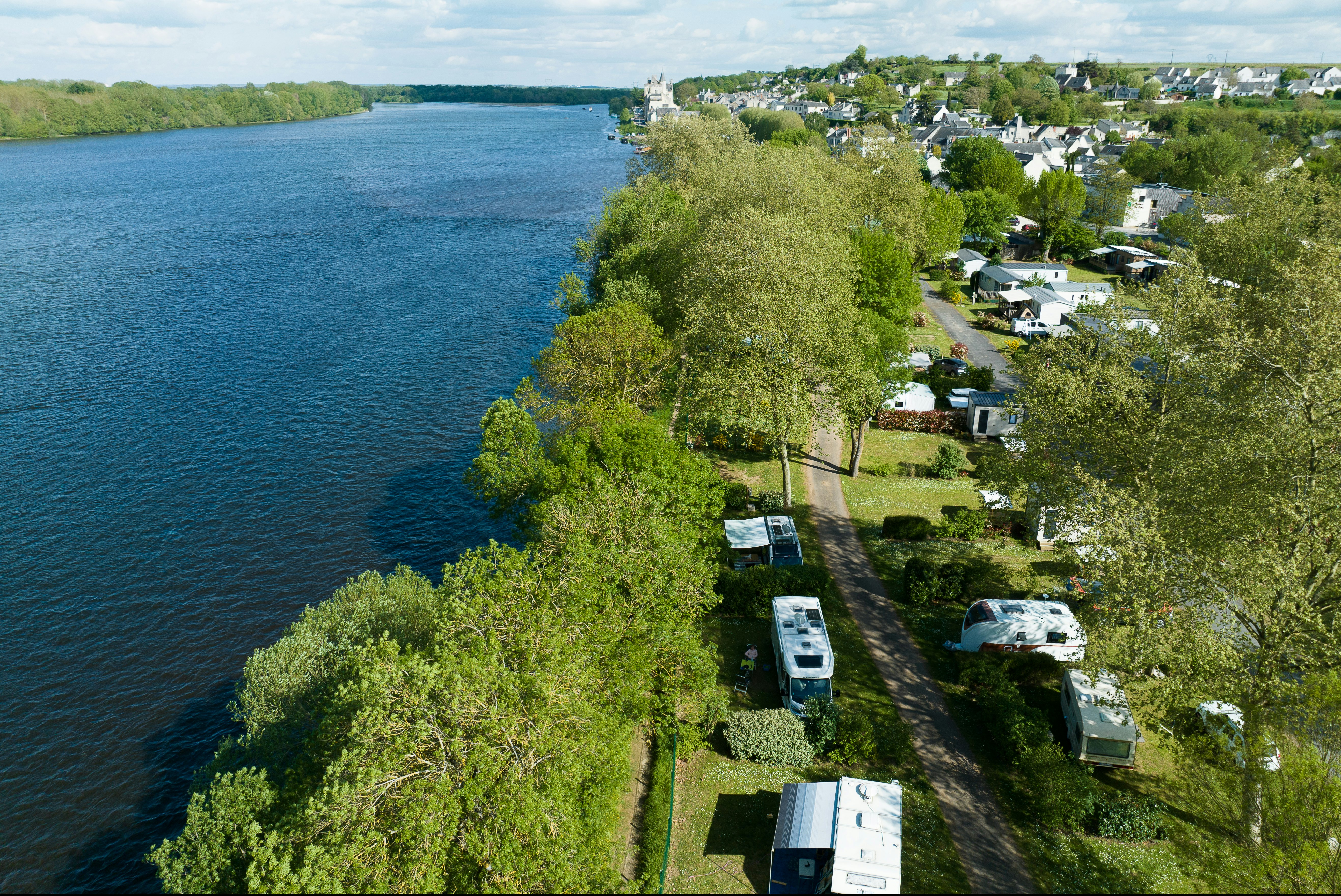 Camping L'Isle Verte  - Campingplatz aus der Vogelperspektive