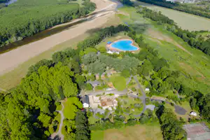 Camping L'Île du Château - Campingplatz aus der Vogelperspektive