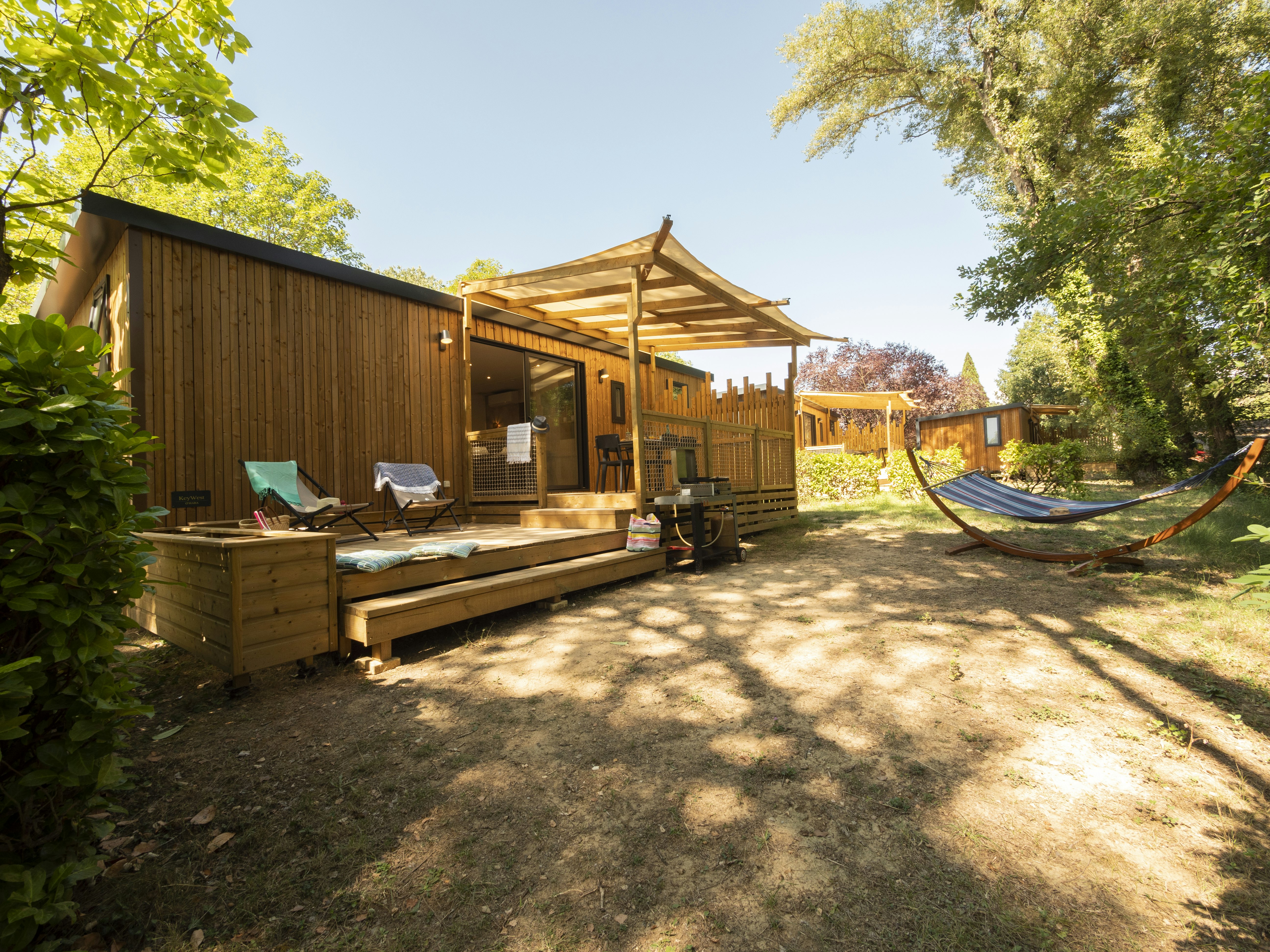 Yelloh! Village Douce Provence  Camping l'Oasis de Provence - Mobilheim mit Terrasse auf dem Campingplatz