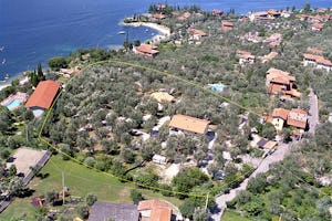 Camping Lombardi - Campingplatz aus der Vogelperspektive