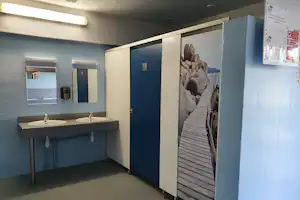 Camping L'Orée de Deauville - Barrierefreie Toilette auf dem Campingplatz