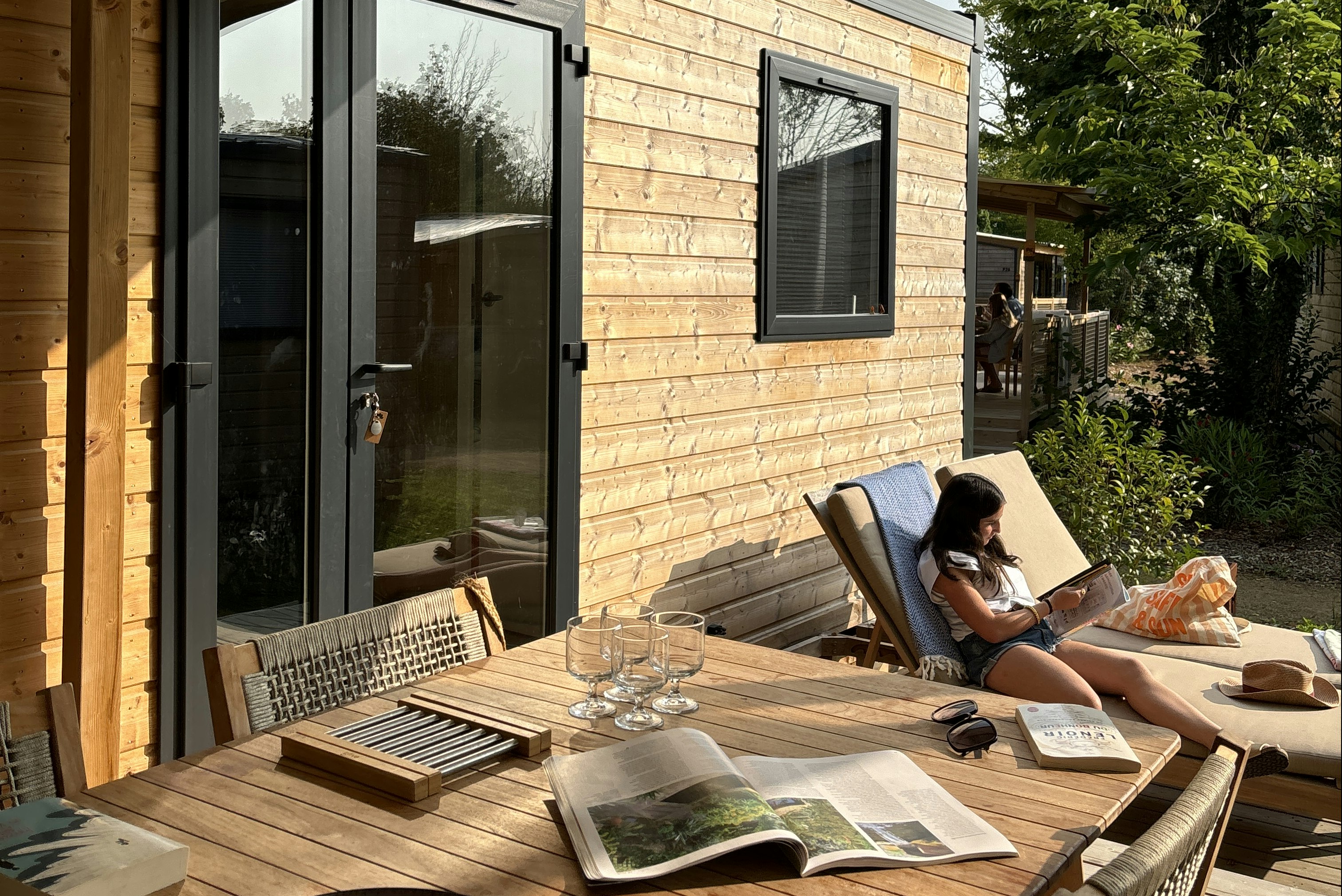 Camping L'Orée de l'Océan  - Mobilheim mit Terrasse auf dem Campingplatz
