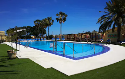 Camping Los Escullos