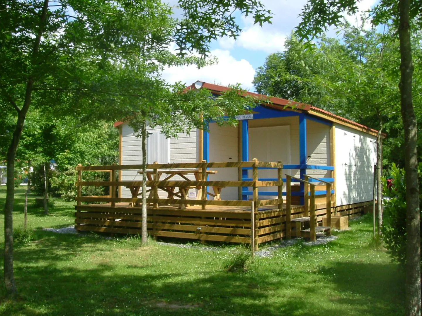 Camping Lou Bascou