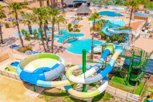 Capfun Camping Lou Village - Luftaufnahme des Wasserparks