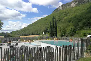 Camping Maisonneuve Dordogne - Pool auf dem Campingplatz