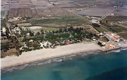 Camping Malvarrosa De Corinto
