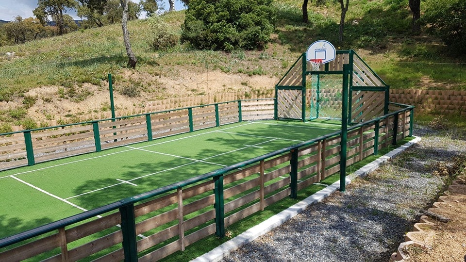 Camping Manjastre - Sportplatz auf dem Campingplatz