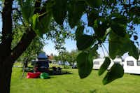 Camping Manser - Wohnmobil- und  Wohnwagenstellplätze im Grünen auf dem Campingplatz
