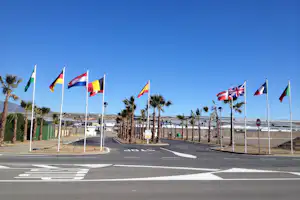 Camping Mar Azul - Einfahrt vom Campingplatz