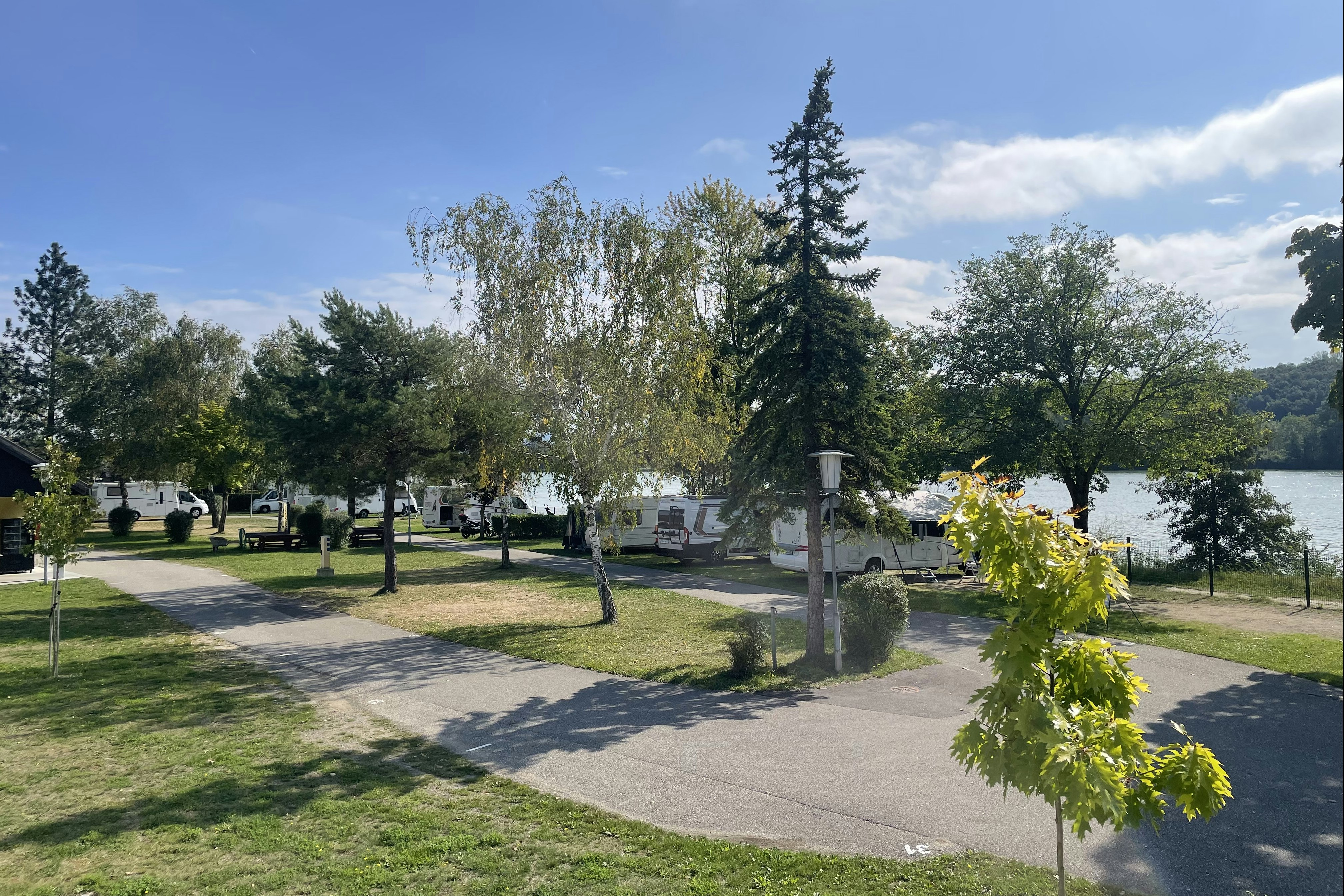 Camping Marbach an der Donau - Standplätze im Grünen an der Donau