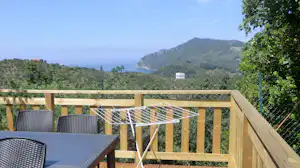 Camping Mare Monti - Blick auf das Meer von der Terrasse auf dem Campingplatz