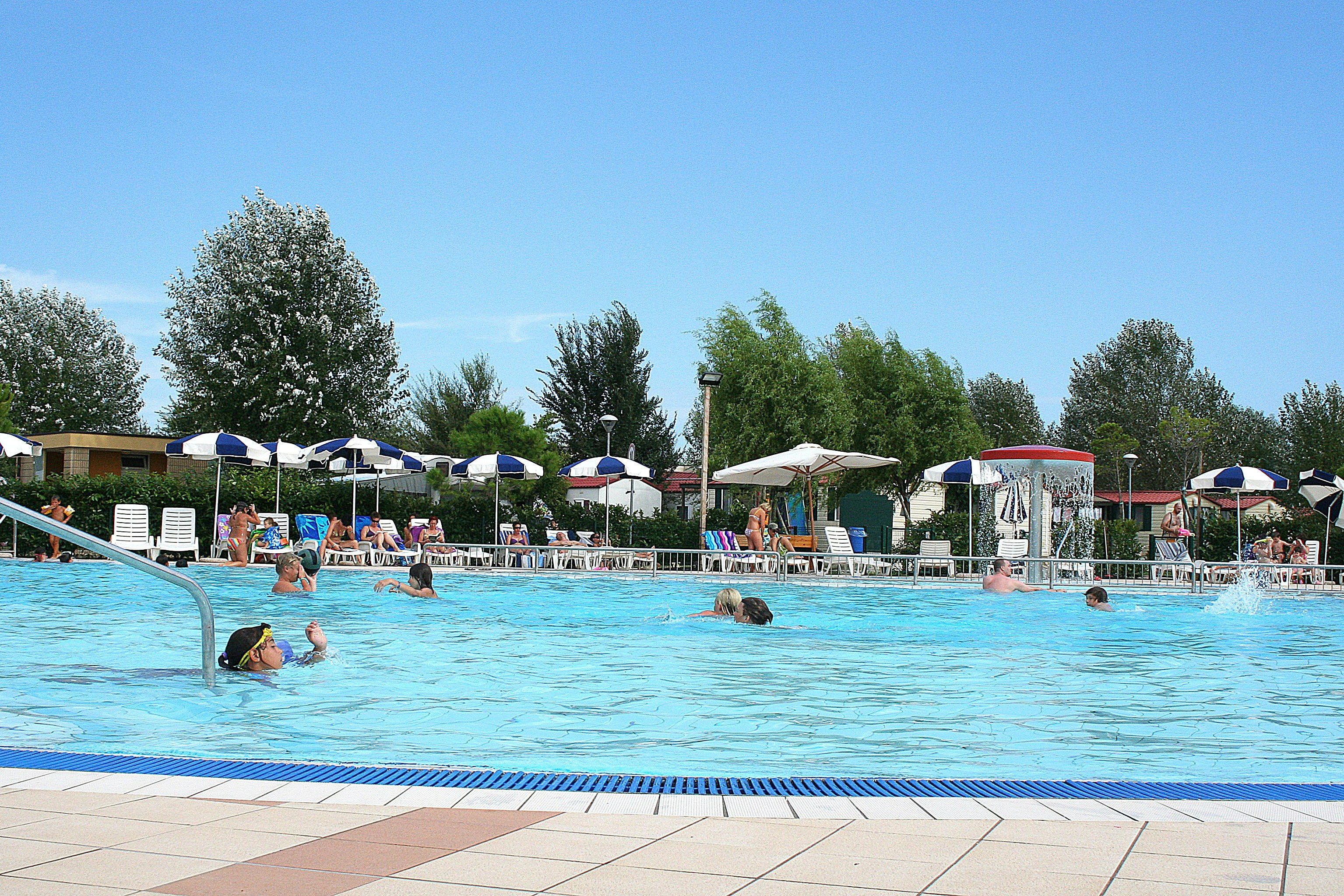 Camping Marelago  -  Pool auf dem Campingplatz