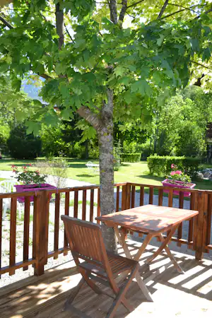Camping Marie France - Terrasse eines Mobilheims auf dem Campingplatz